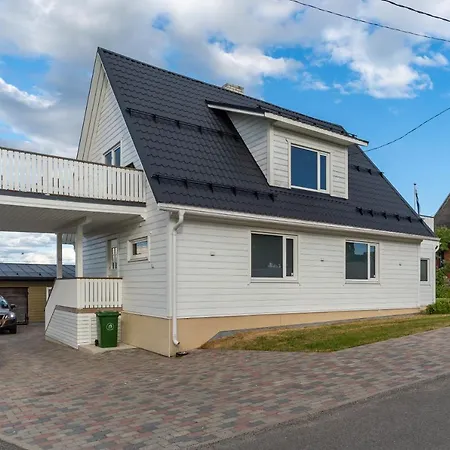 Relax Interior Stylish House In Villa *